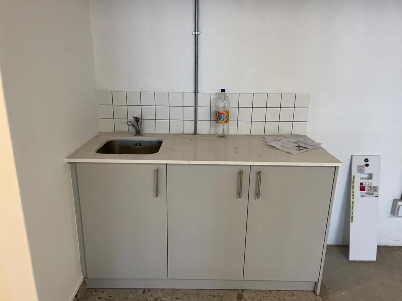To Let Commercial Property for Rent in Paarden Eiland Western Cape